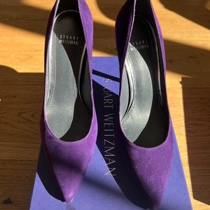 Stuart Weitzman suede pumps